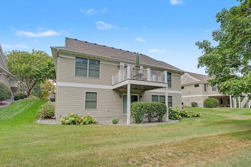 9753 Wedgewood Circle, Woodbury, MN 55125