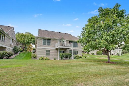 9753 Wedgewood Circle, Woodbury, MN 55125