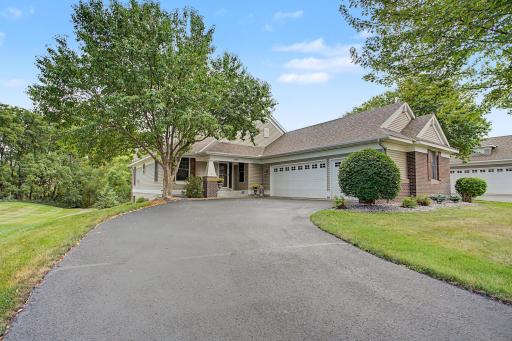 9753 Wedgewood Circle, Woodbury, MN 55125