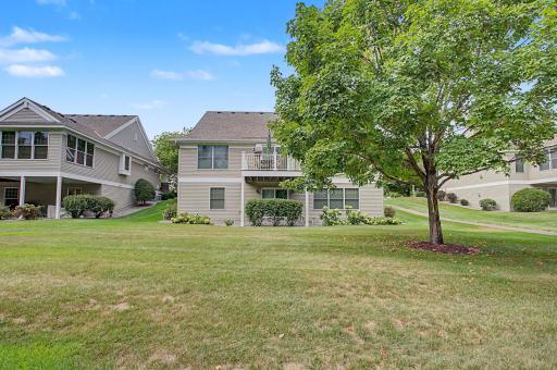9753 Wedgewood Circle, Woodbury, MN 55125