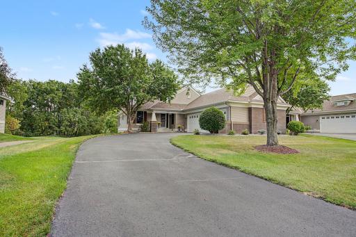 9753 Wedgewood Circle, Woodbury, MN 55125