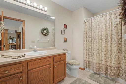 9753 Wedgewood Circle, Woodbury, MN 55125