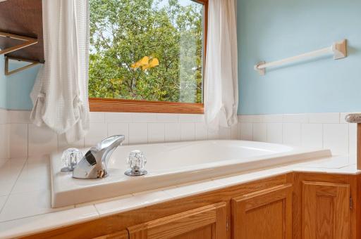 524 Eastwood Court, Eagan, MN 55123