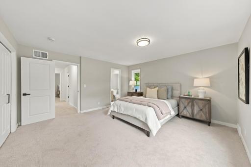 16724 Blenheim Way, Minnetonka, MN 55345