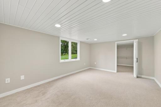16724 Blenheim Way, Minnetonka, MN 55345