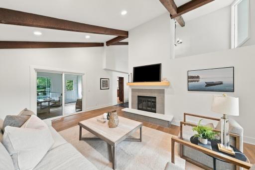 16724 Blenheim Way, Minnetonka, MN 55345