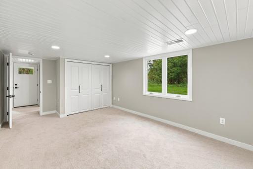 16724 Blenheim Way, Minnetonka, MN 55345