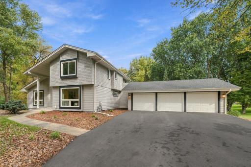 16724 Blenheim Way, Minnetonka, MN 55345