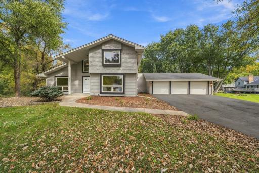 16724 Blenheim Way, Minnetonka, MN 55345