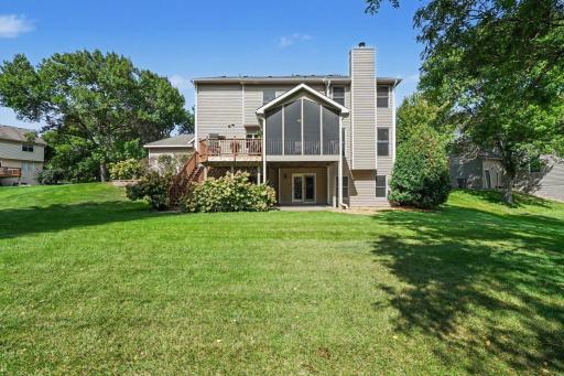 17207 Trenton Lane, Eden Prairie, MN 55347