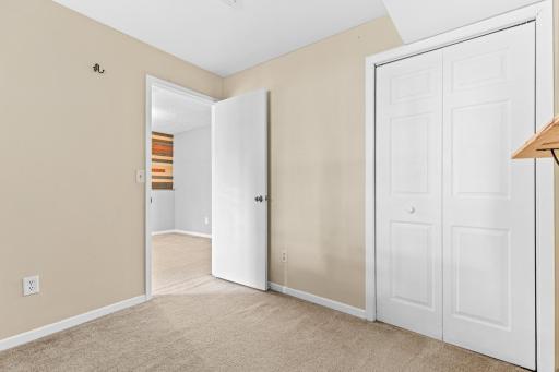 11123 Xavier Circle, Bloomington, MN 55437