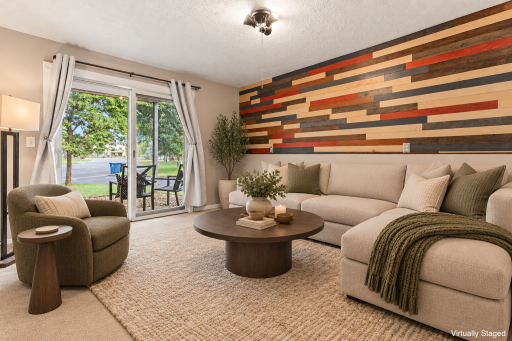 11123 Xavier Circle, Bloomington, MN 55437