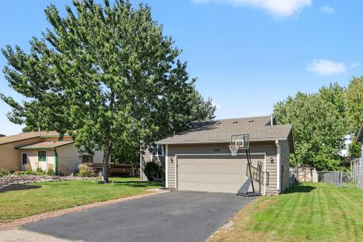 4120 W 137th Street, Savage, MN 55378