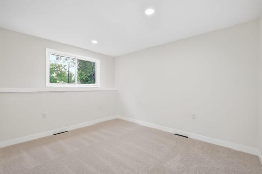 6417 Riverview Terrace NE, Fridley, MN 55432