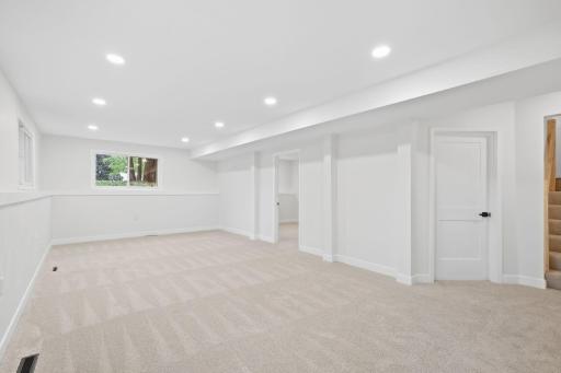 6417 Riverview Terrace NE, Fridley, MN 55432