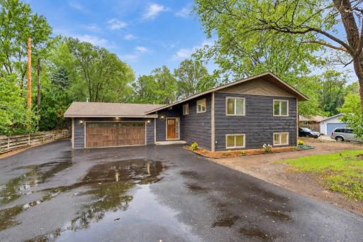 6417 Riverview Terrace NE, Fridley, MN 55432
