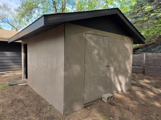 6417 Riverview Terrace NE, Fridley, MN 55432