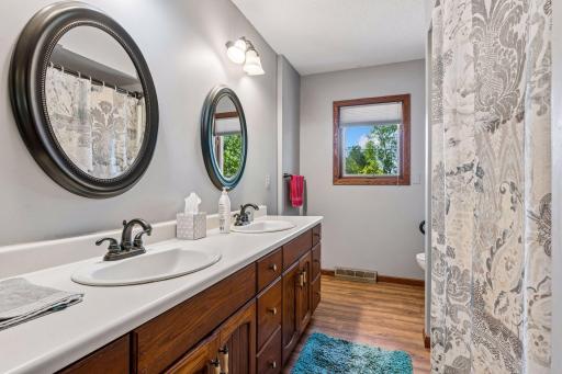 13330 Isanti Street NE, Ham Lake, MN 55304