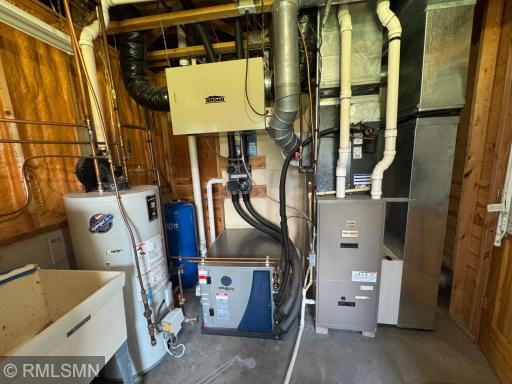 Geo-Thermal heating & AC so you save tons of MONEY!