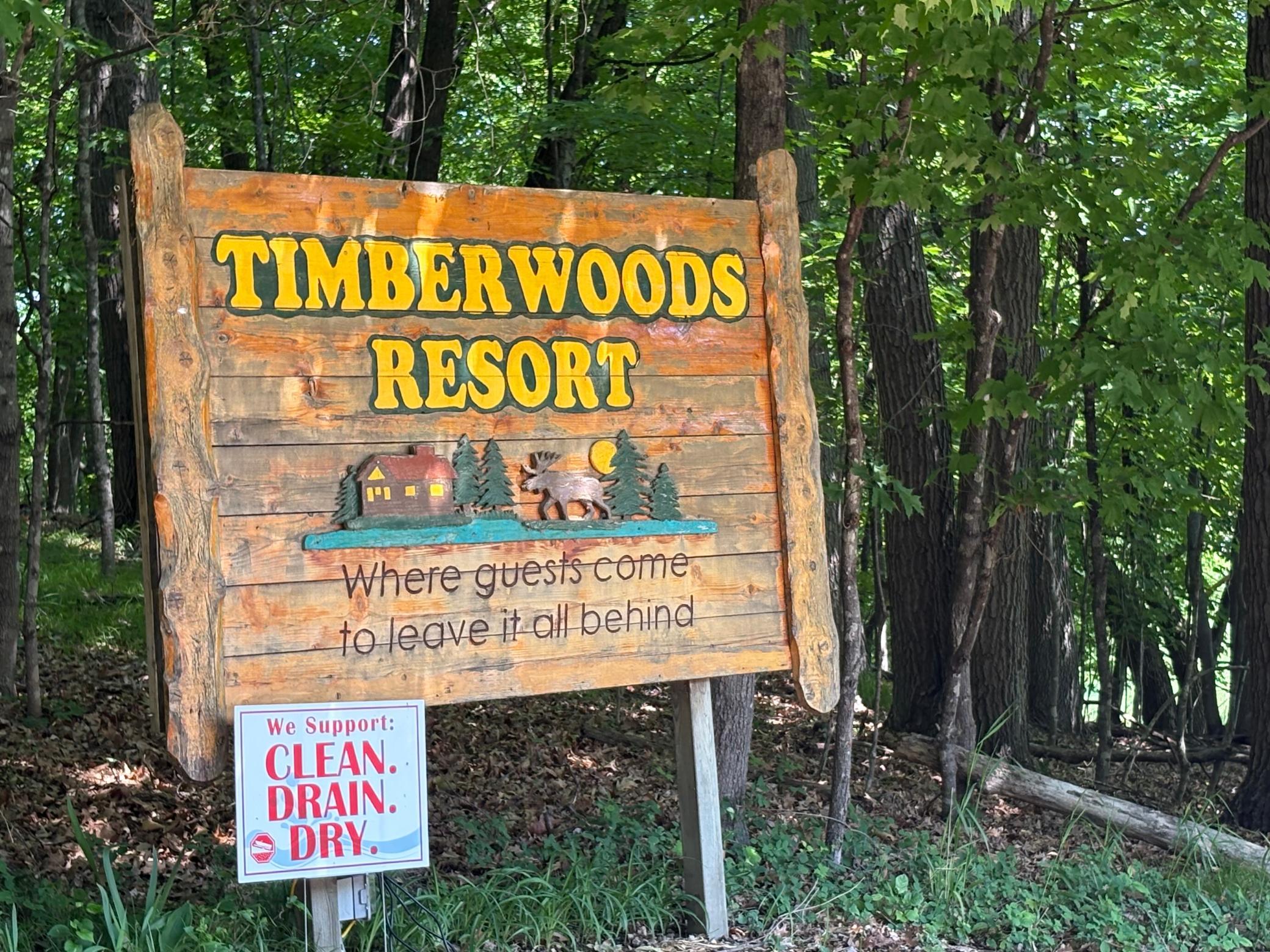 Mature trees, ponds with foundations, walking trails and community buildings. Everyone has something to do within the community.