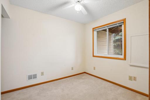 34-web-or-mls-Gooseberry Way-S1909-034.jpg