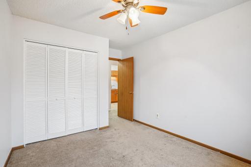 20-web-or-mls-Gooseberry Way-S1909-020.jpg