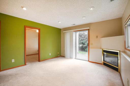 31-web-or-mls-Gooseberry Way-S1909-031.jpg
