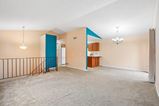 10-web-or-mls-Gooseberry Way-S1909-010.jpg