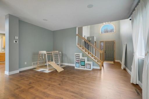 205 Butternut Circle, Carver, MN 55315