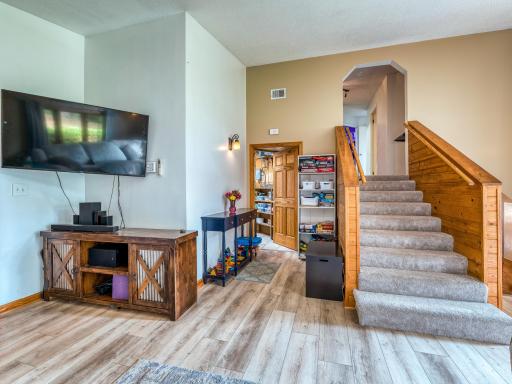 11081 Hillcrest Drive NE, Bemidji, MN 56601
