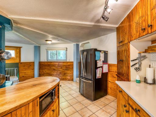 11081 Hillcrest Drive NE, Bemidji, MN 56601