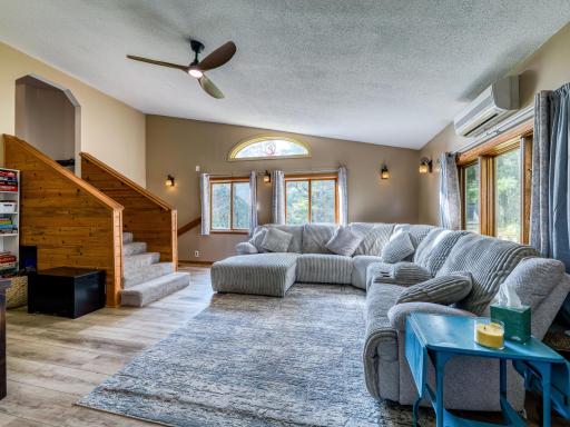 11081 Hillcrest Drive NE, Bemidji, MN 56601