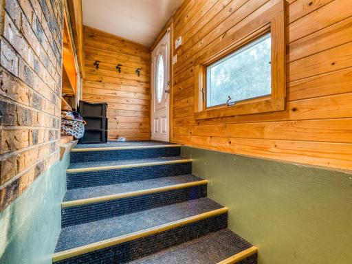11081 Hillcrest Drive NE, Bemidji, MN 56601