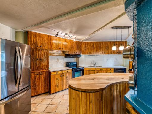 11081 Hillcrest Drive NE, Bemidji, MN 56601