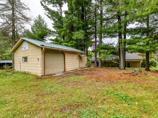 11081 Hillcrest Drive NE, Bemidji, MN 56601