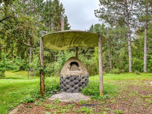 11081 Hillcrest Drive NE, Bemidji, MN 56601
