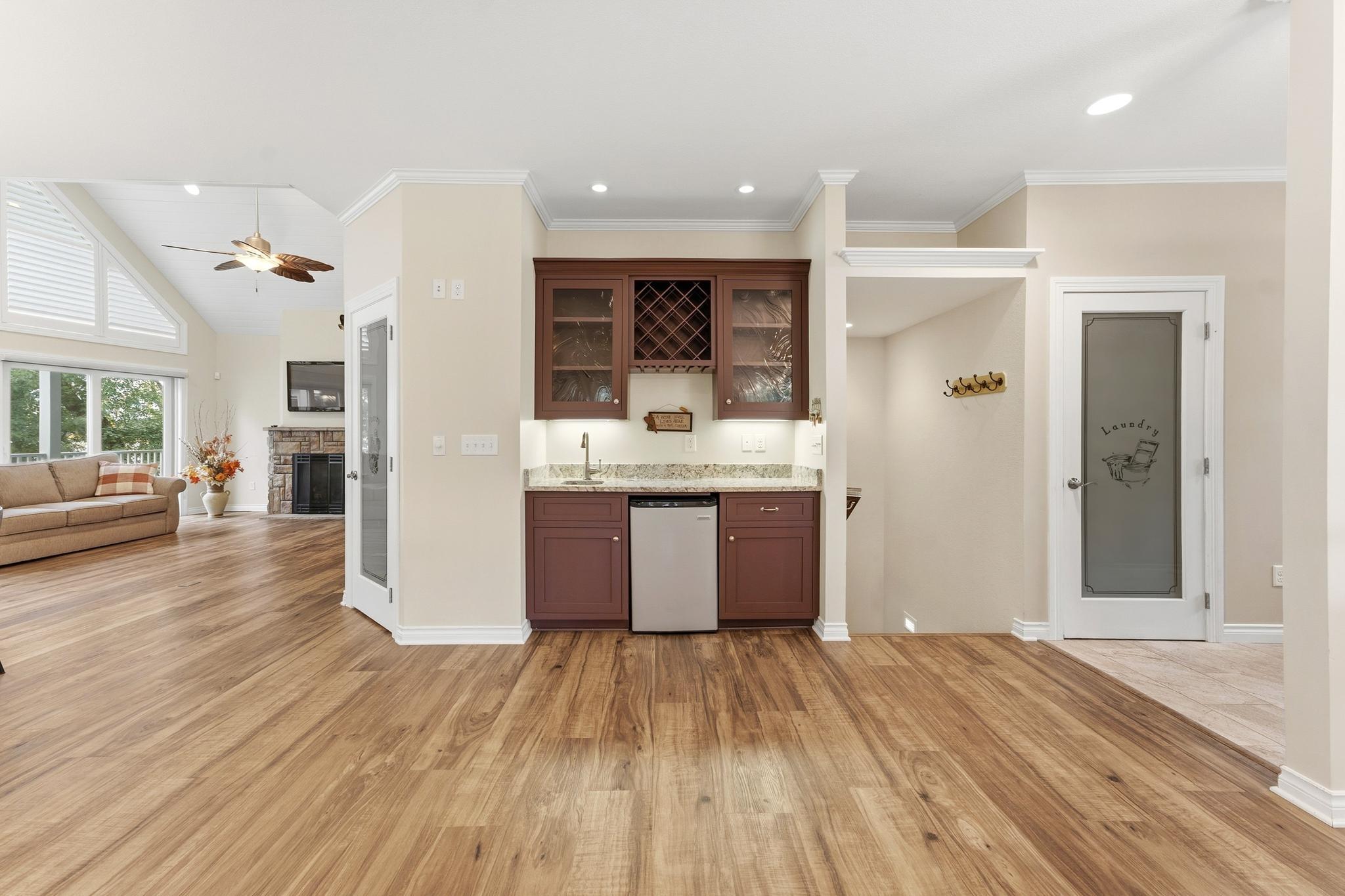 2109-Wet bar view