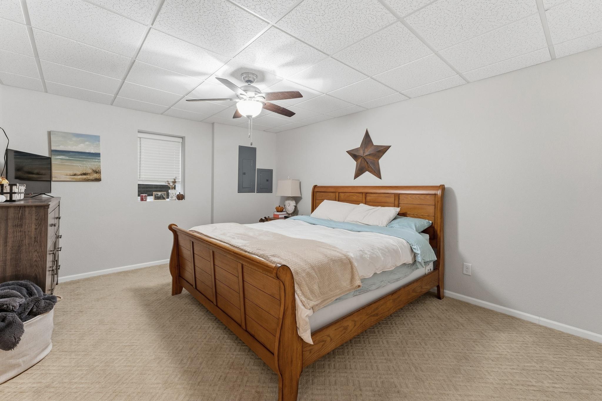 LL spacious Bedroom