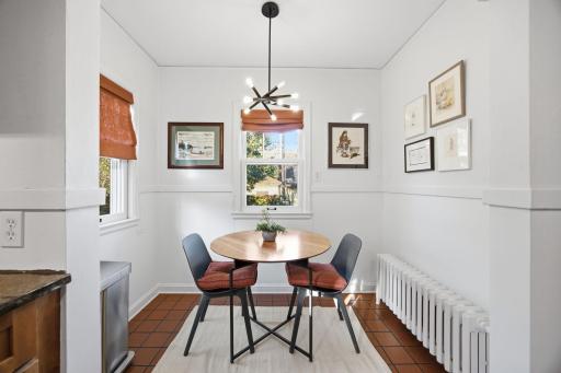 24-web-or-mls-1531_Asbury_St_N_Saint_Paul_MN_55108_022.jpg