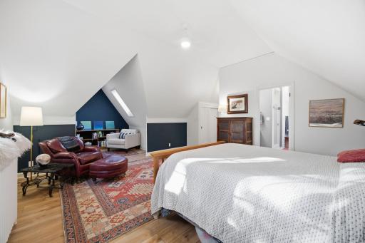 32-web-or-mls-1531_Asbury_St_N_Saint_Paul_MN_55108_027.jpg