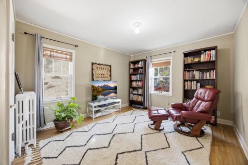 26-web-or-mls-1531_Asbury_St_N_Saint_Paul_MN_55108_013.jpg