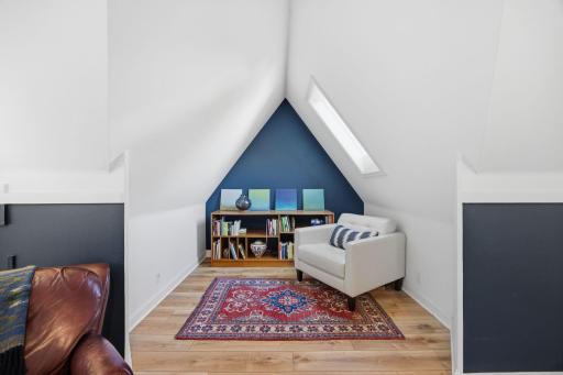 30-web-or-mls-1531_Asbury_St_N_Saint_Paul_MN_55108_025.jpg