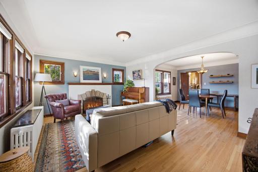 9-web-or-mls-1531_Asbury_St_N_Saint_Paul_MN_55108_004.jpg