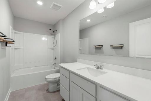 13616 Kaylemore Trail, Rosemount, MN 55068
