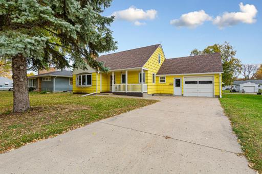 303 S Main Street, Winthrop, MN 55396
