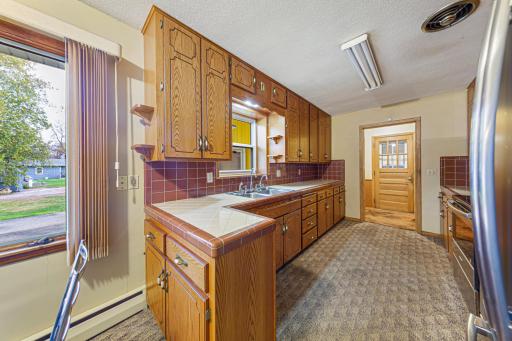 303 S Main Street, Winthrop, MN 55396