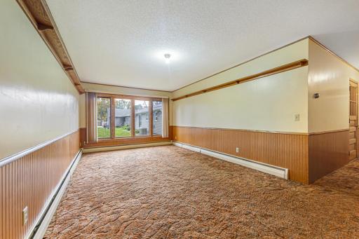303 S Main Street, Winthrop, MN 55396
