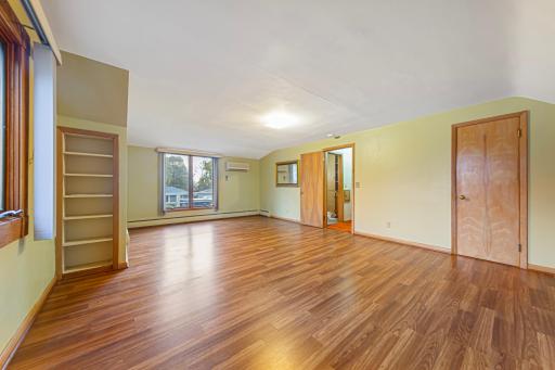 303 S Main Street, Winthrop, MN 55396