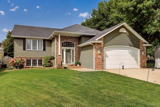 2502 Boulder Ridge Drive NW, Rochester, MN 55901