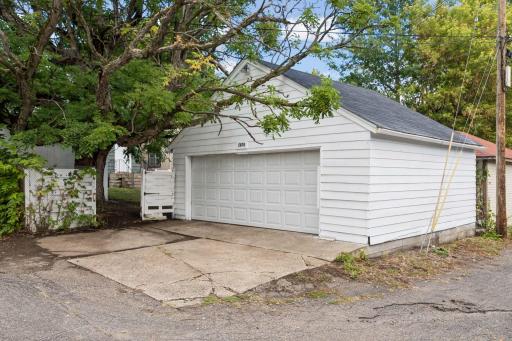 1078 Edmund Avenue West - Spacecrafting - 0039.jpg